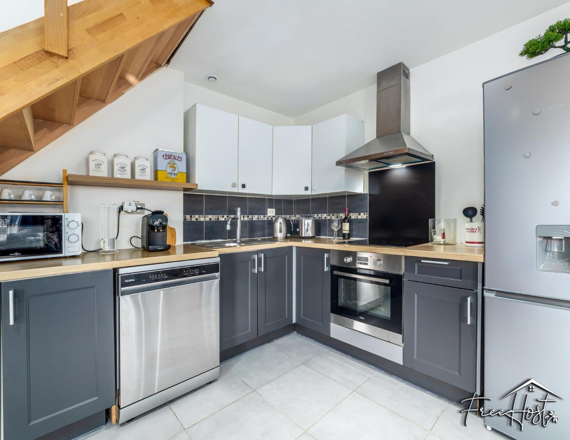 Magny's Oasis - Disneyland 5min - Private Parking - Terrace & Garden Holiday home *